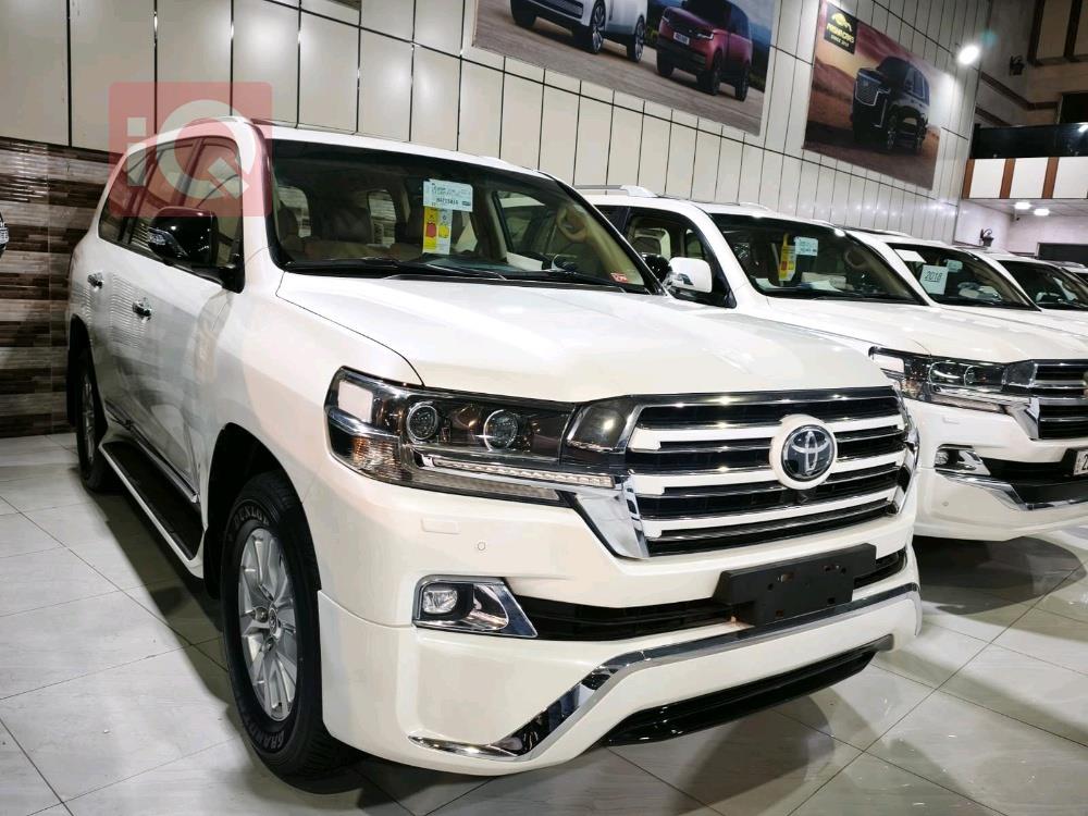 تويوتا لاندكروزر